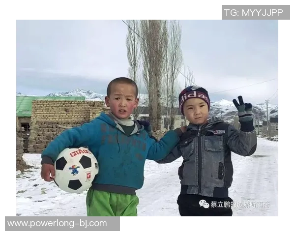 足球明星与新疆女友的浪漫故事揭示了爱情与文化的交融之美