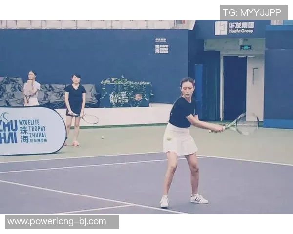 杨娜独家分享网球心得与技巧助你提升球技的秘诀与经验 杨娜独家分享网球心得与技巧助你提升球技的秘诀与经验