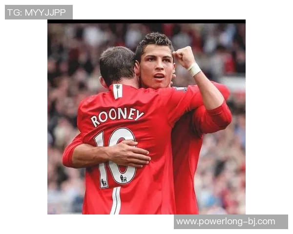 足球明星魅力瞬间尽显的精彩图片集锦带你领略绿茵场上的风采与激情